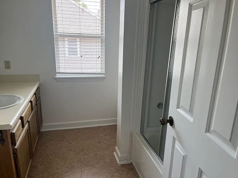 McIver Square Apartments — Photo 25