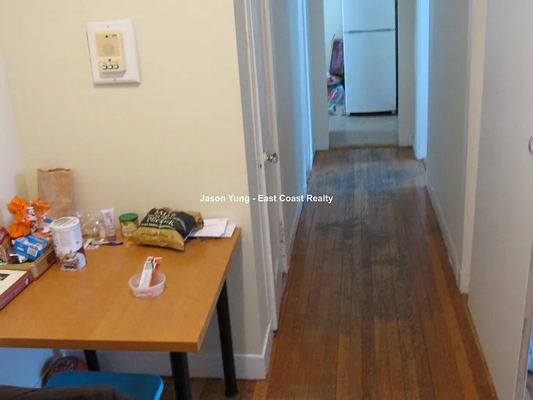 68 Woodstock Ave #6 — Photo 5