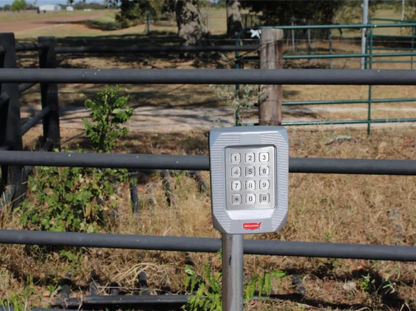 PARCEL Two Lobo Ln, Columbus, TX 78934