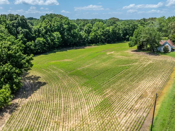 325 Harts Mill Rd, Atwood, TN 38220
