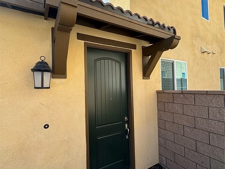 25685 Branson Ln — Photo 2