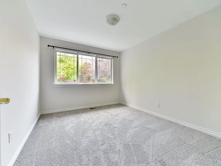 8428 NE 147th Pl — Photo 68