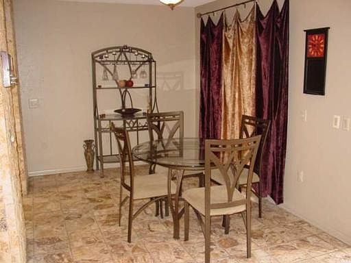 4th image of 8805 CARRIAGE DR #na