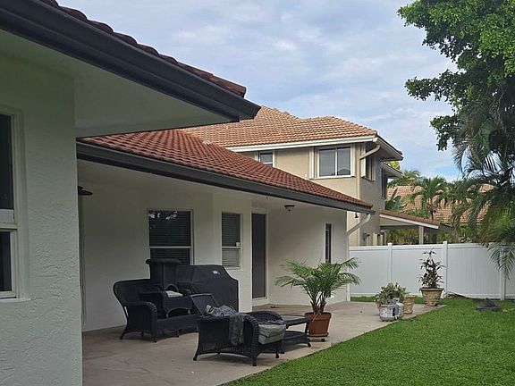 2nd image of 18231 NW 16th St