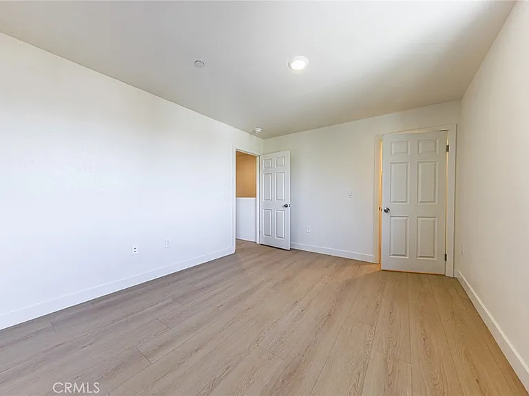 1654 Murchison St — Photo 13