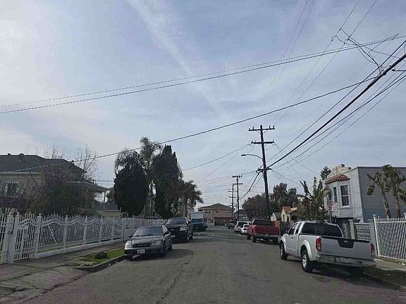 5th image of 1235 96th Ave