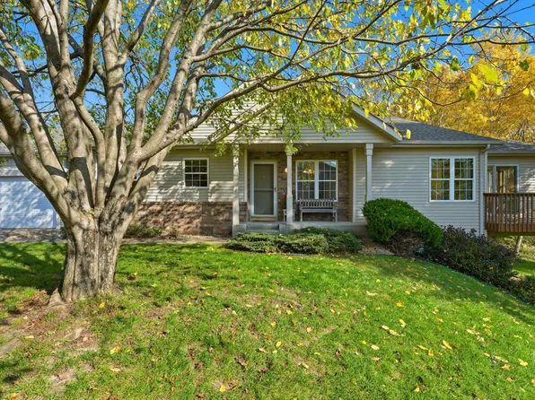 174 Wedgewood Dr, Saint Paul, MN 55115