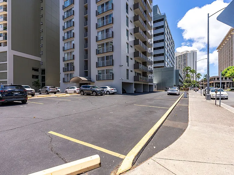 731 Amana St #703 — Photo 36