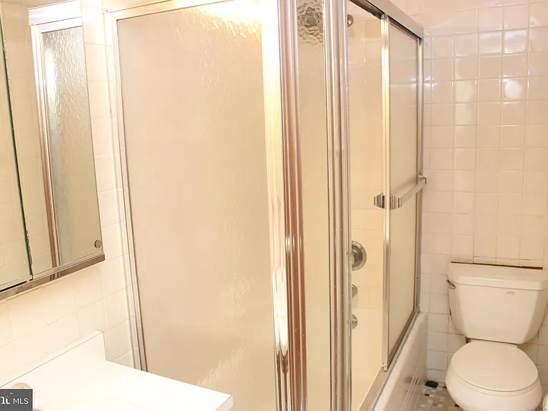 1030 E Lancaster Ave #111 — Photo 12