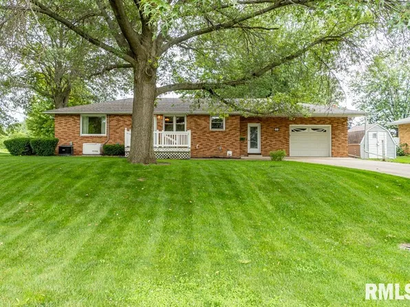 100 N 4th St, Wyoming, IL 61491