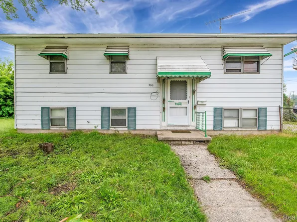 5010 Canyon Ave, Grosse Pointe, MI 48236