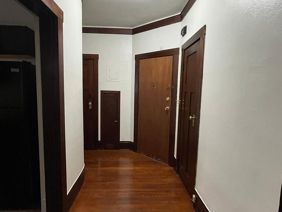 1st image of 914 S 5th St #5