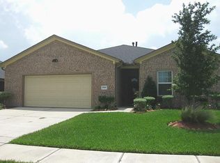 1800 Blazing Star Dr, La Porte, TX 77571