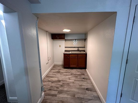2nd image of 1927 N Prospect Ave #L-27