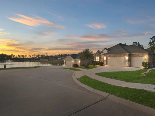 307 Red Maple Lane, Conroe, TX 77304