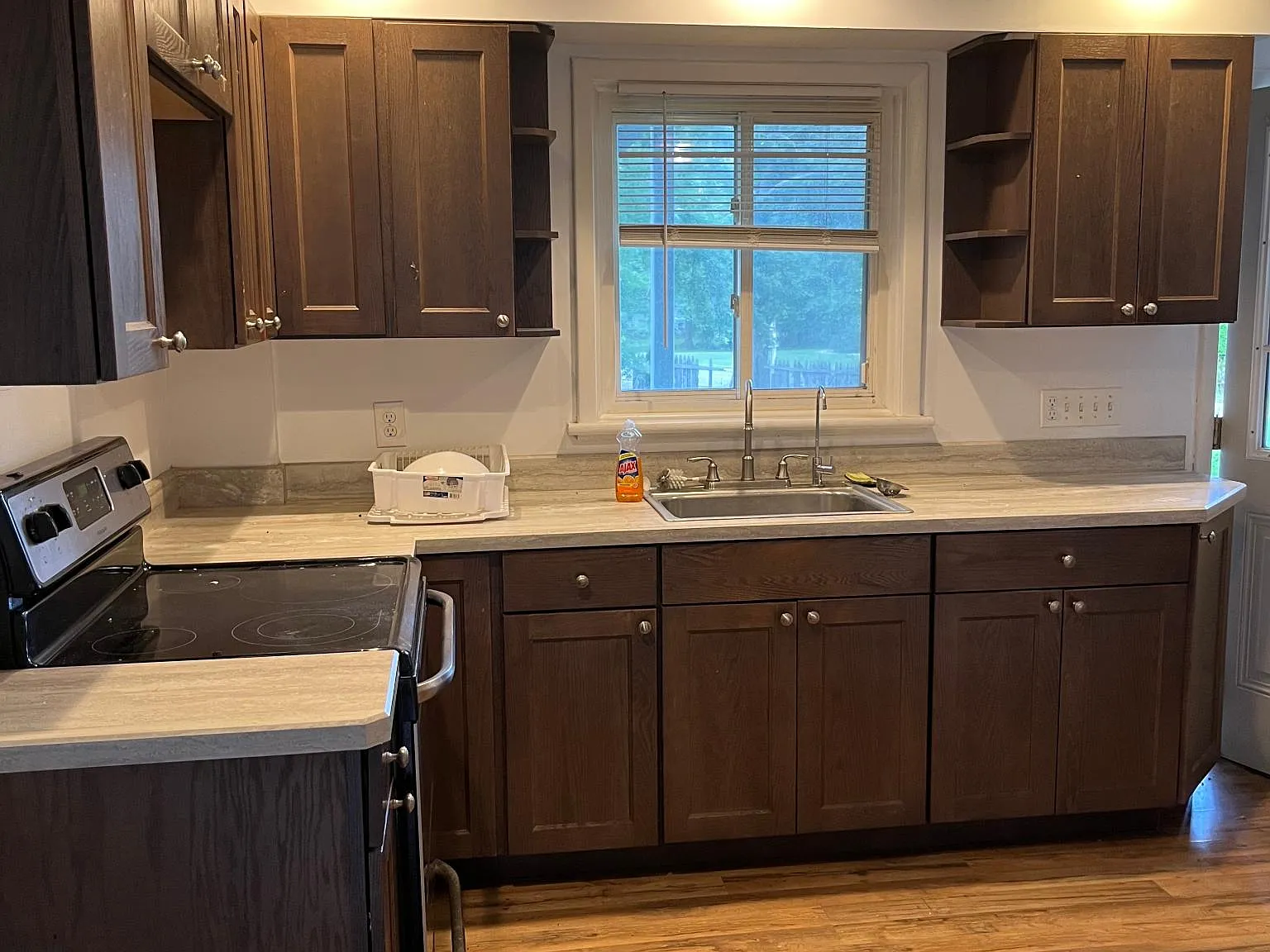 2 bed, $1,650 — Photo 3