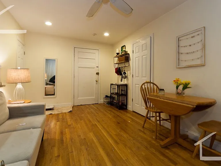 56 Egmont St #3 — Photo 5