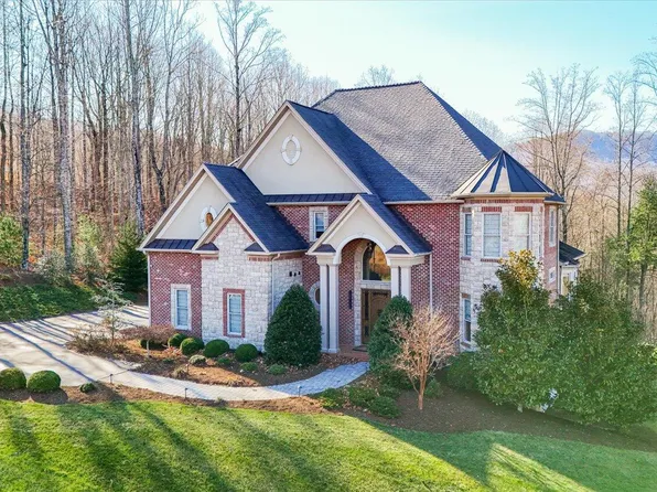7237 Nandina Dr, Roanoke, VA 24018