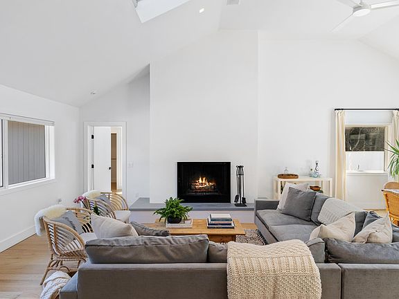 5th image of 25 Hidden Cove Ct