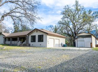 45344 S Oakview Dr, Oakhurst, CA 93644