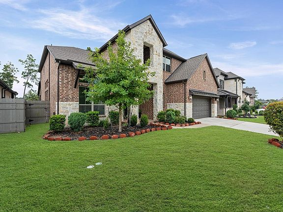 2nd image of 15084 Berry Brook Dr