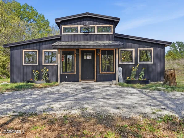 1583 County Road 382, Holts Summit, MO 65043