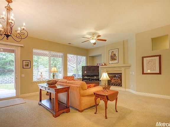 4th image of 600 Sawka Dr