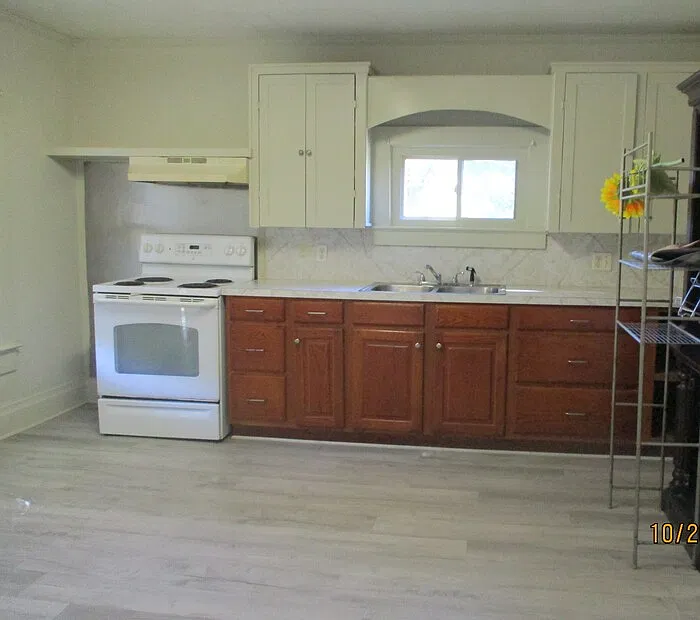 2 bed, 1.0 bath, $1,250 — Photo 4