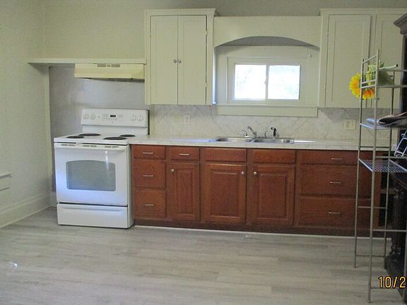 4th image of 111 S Little Texas Rd