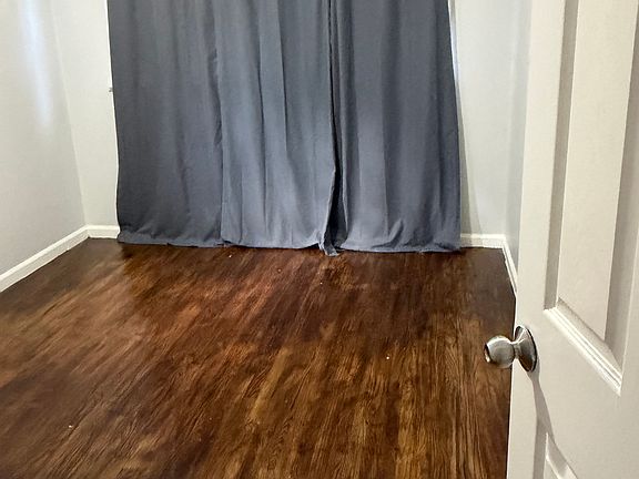 5th image of 11320 Sherman Ave