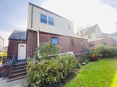 2nd image of 181-69 Tudor Rd #A