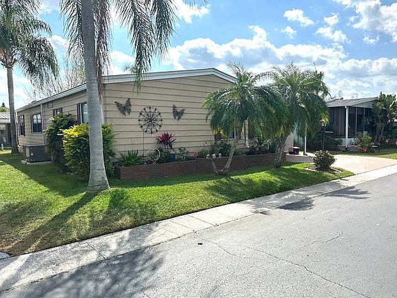 5th image of 213 Cayuta Ave