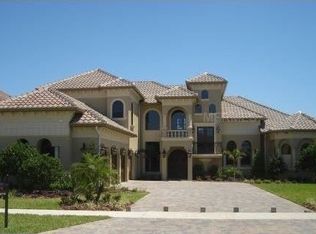 916 Johns Pointe Dr, Oakland, FL 34787