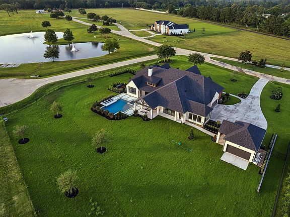 3rd image of 2020 Stallion Lakes Ave