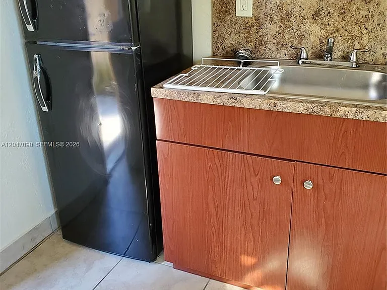 13770 NE 20th Pl #3 — Photo 2