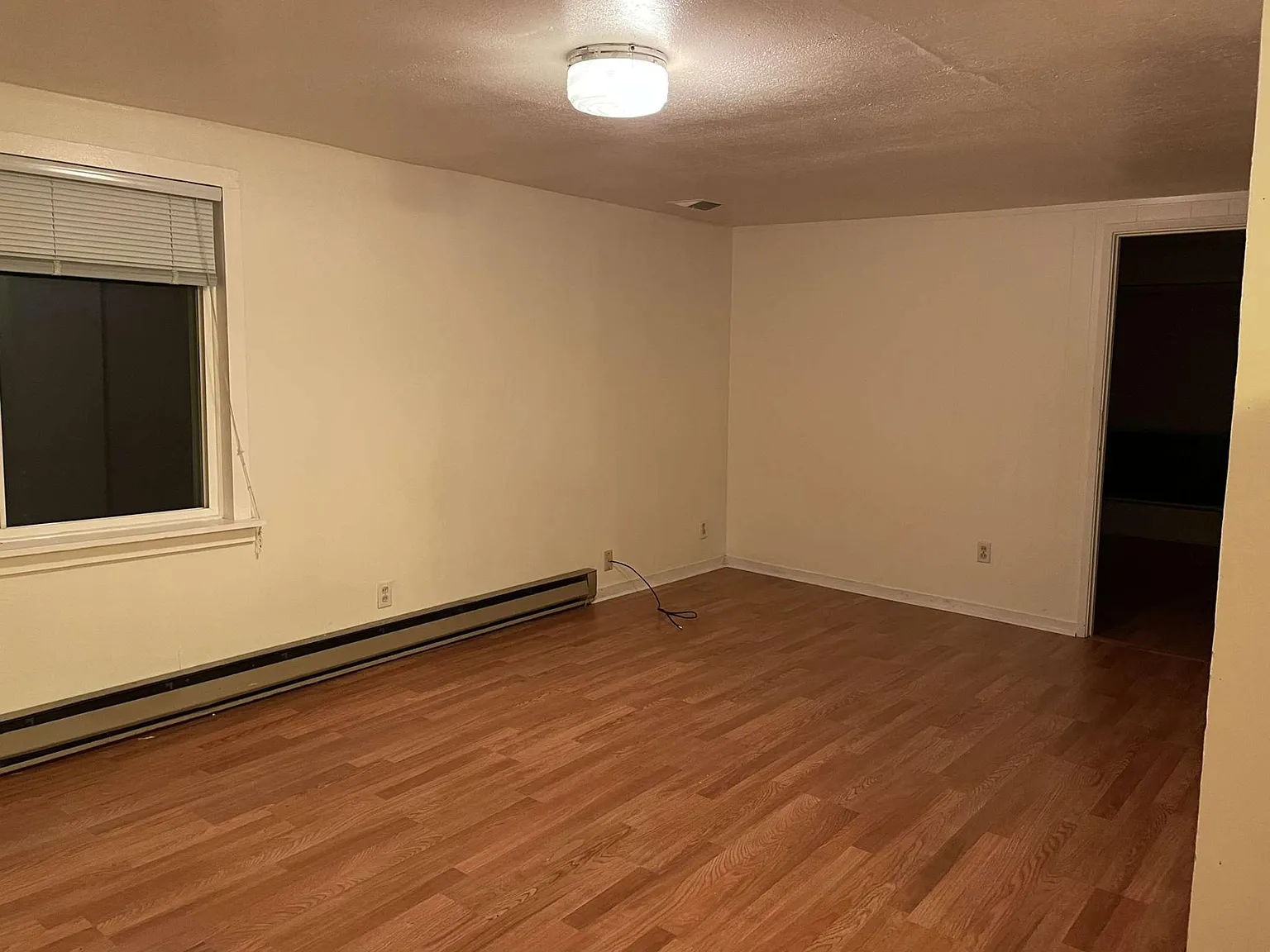 2 bed, 987 sqft, $1,700 — Photo 3