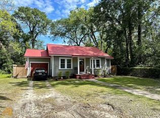 1106 Cleo St, Waycross, GA 31503