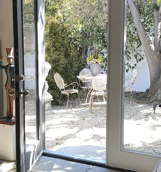 1053 S Alfred St #A — Photo 10