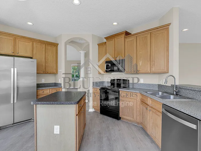 13406 Budworth Cir — Photo 14