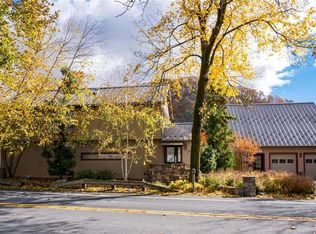 2365 N Delaware Dr, Easton, PA 18040