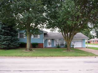 322 McCarthy St, Red Bud, IL