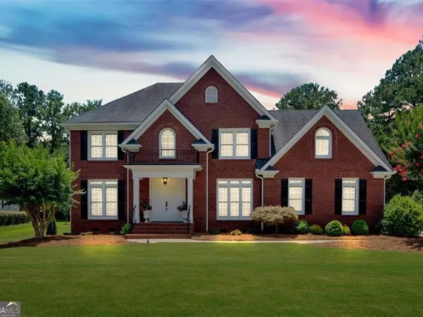 83 Glen Cove Dr, Cartersville, GA 30120