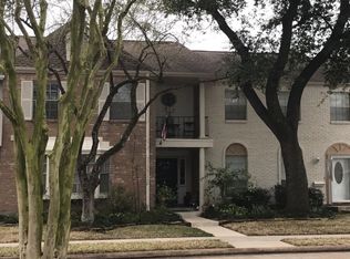 1361 Country Place Dr, Houston, TX 77079