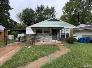 114 Monteith Cir, Saint Louis, MO 63137