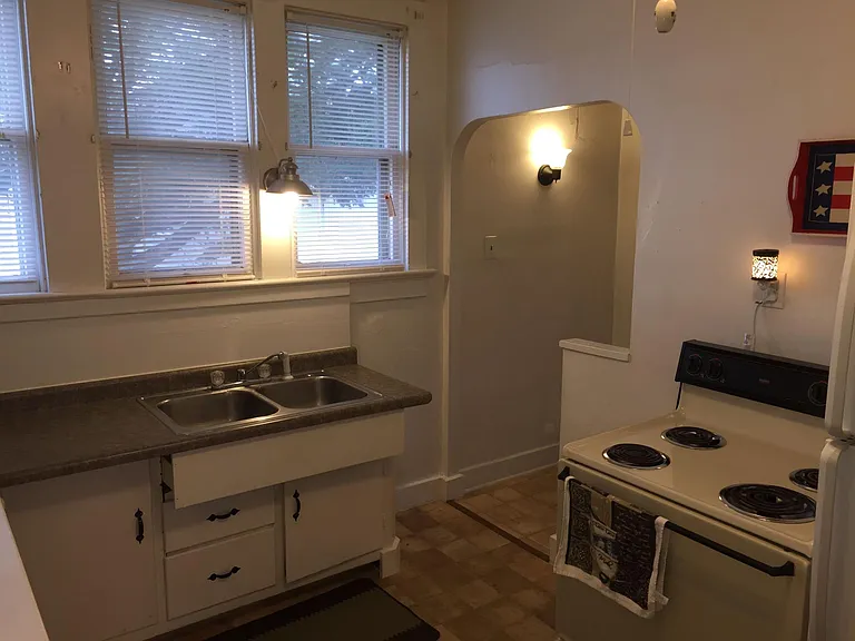 812 Florence Ave #1 — Photo 4