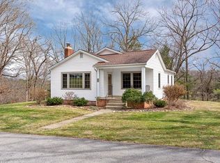 60 Morgan St, Candler, NC 28715