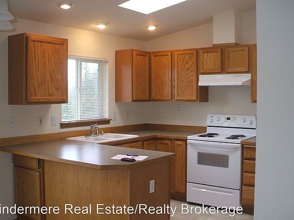 4th image of 5723 80th Ave NE