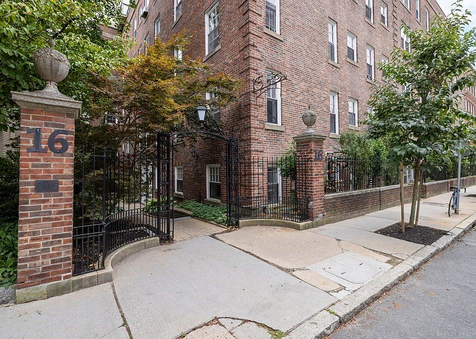 1st image of 16 Chauncy St APT 27