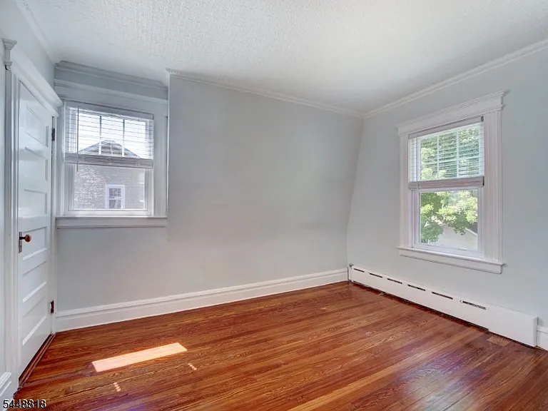 158 Lexington Ave — Photo 30