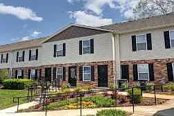 River Retreat Apartments Photo 1